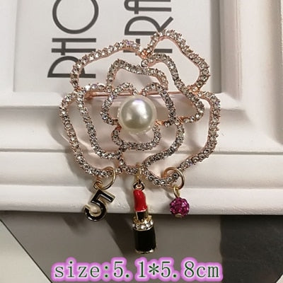 Luxury pearl brooch jewelry flowers Lapel Pins No 5 pearls Brooches
