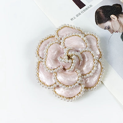 Luxury  pearl brooch jewelry flowers Lapel Pins No 5 pearls Brooches