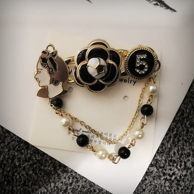 Luxury  pearl brooch jewelry flowers Lapel Pins No 5 pearls Brooches