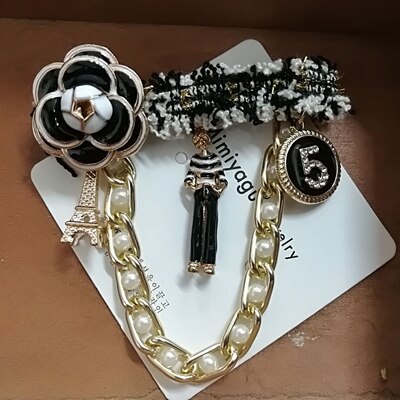 Luxury  pearl brooch jewelry flowers Lapel Pins No 5 pearls Brooches